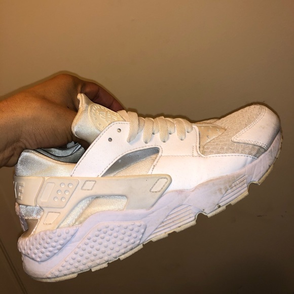 Nike sneakers - Picture 2 of 3